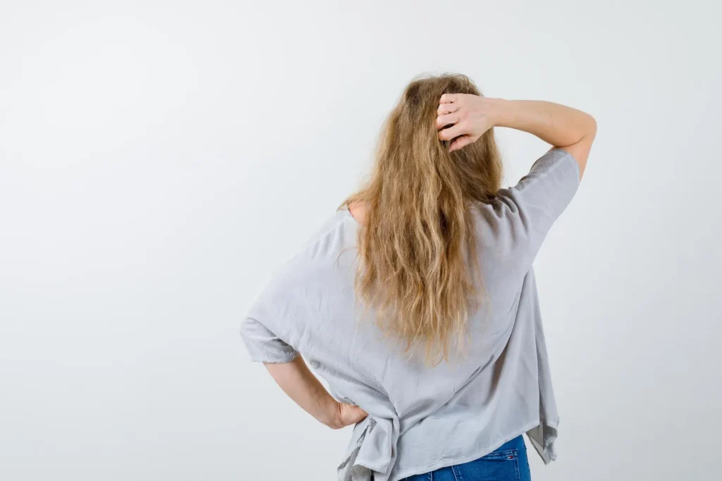 jaka odzywka na puszace sie wlosy